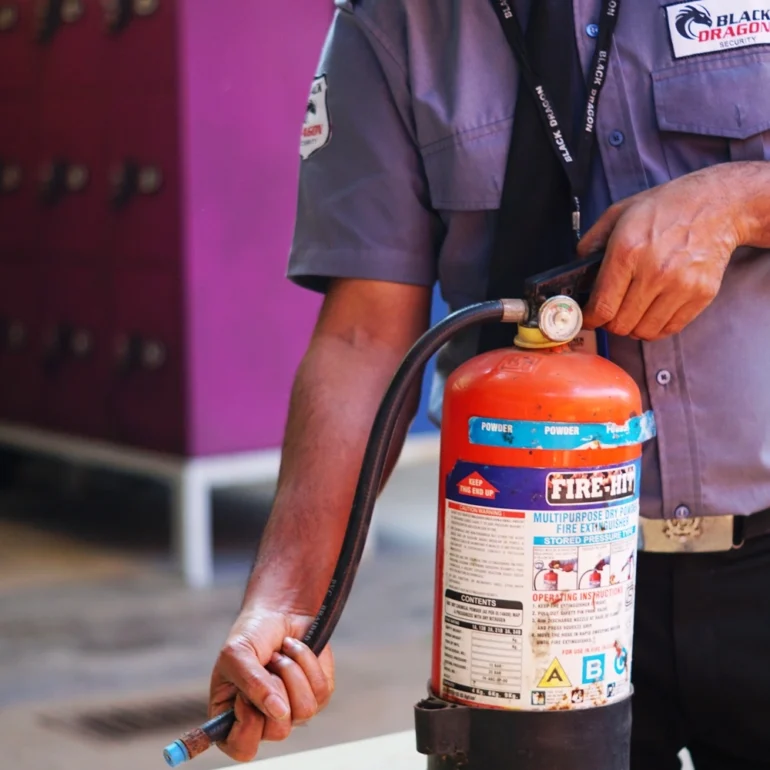 fire extinguisher step 2 Aim